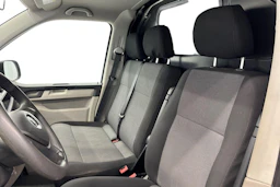 valkoinen Volkswagen Transporter 2016 kuva 8.