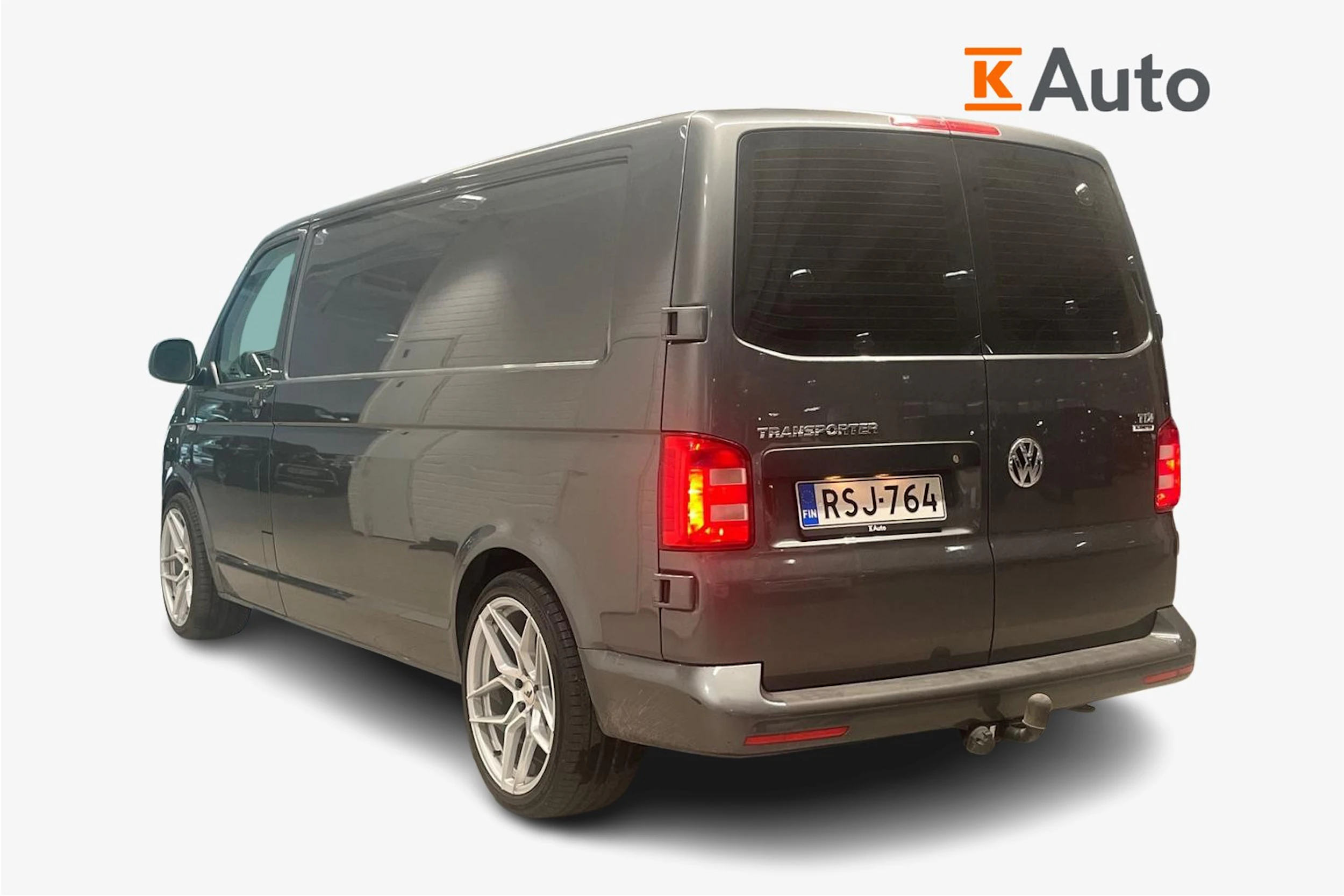 harmaa Volkswagen Transporter 2016 kuva 2.