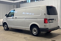 valkoinen Volkswagen Transporter 2016 kuva 7.