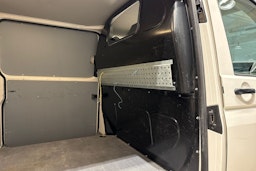 Valkoinen Volkswagen TRANSPORTER 2016 kuva 15.