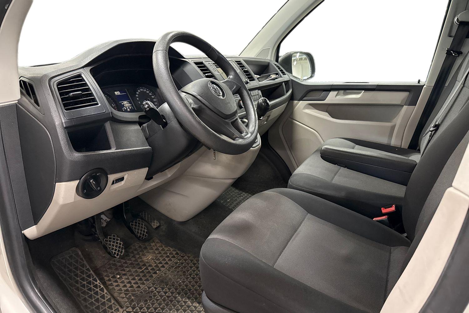 Volkswagen Transporter 2016, kuva 3/3