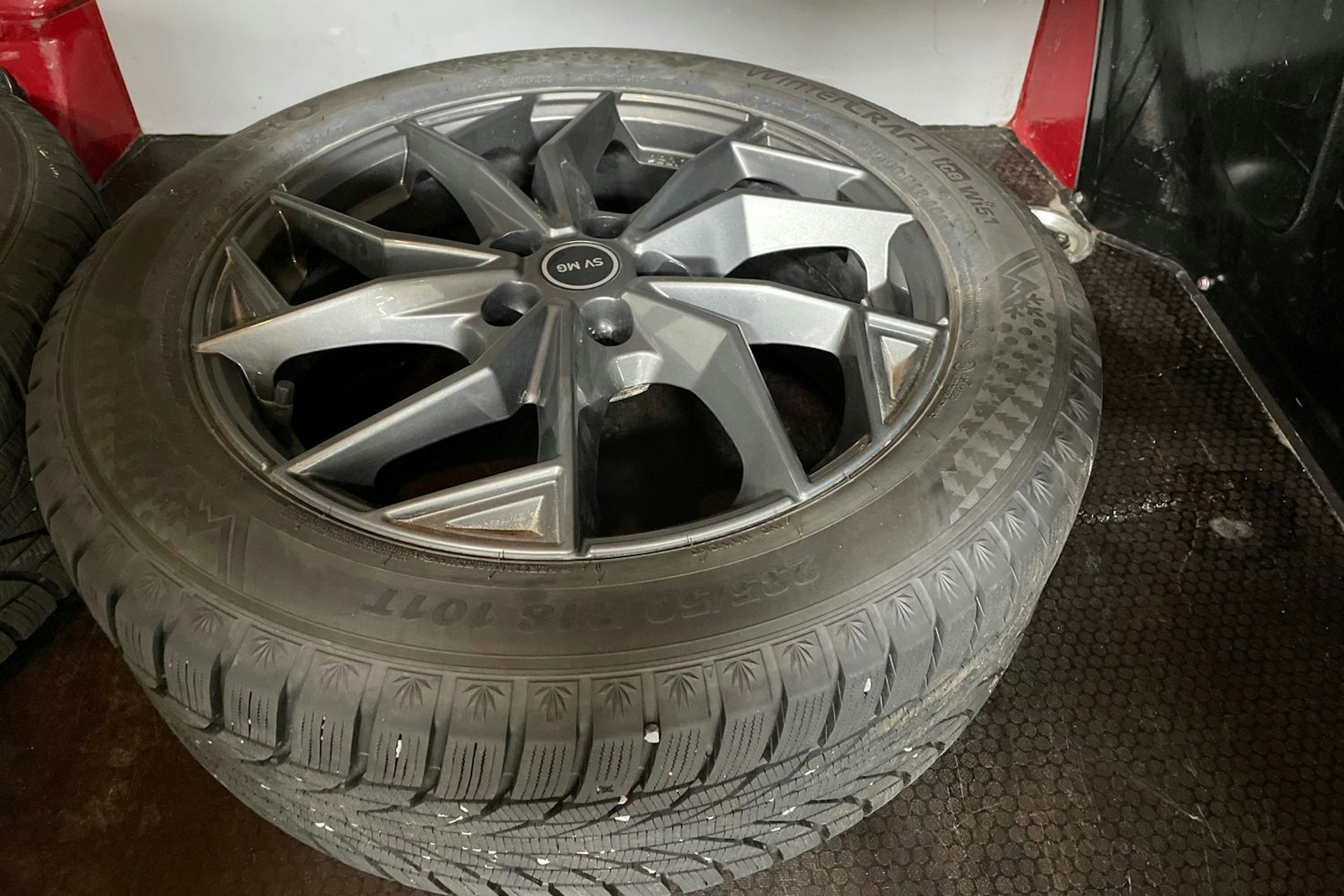 Punainen Volkswagen TRANSPORTER 2016 kuva 13.