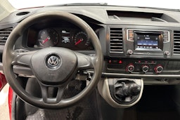 Punainen Volkswagen TRANSPORTER 2016 kuva 9.