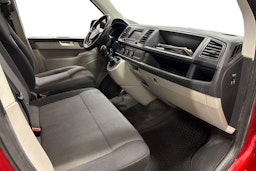 Punainen Volkswagen TRANSPORTER 2016 kuva 10.