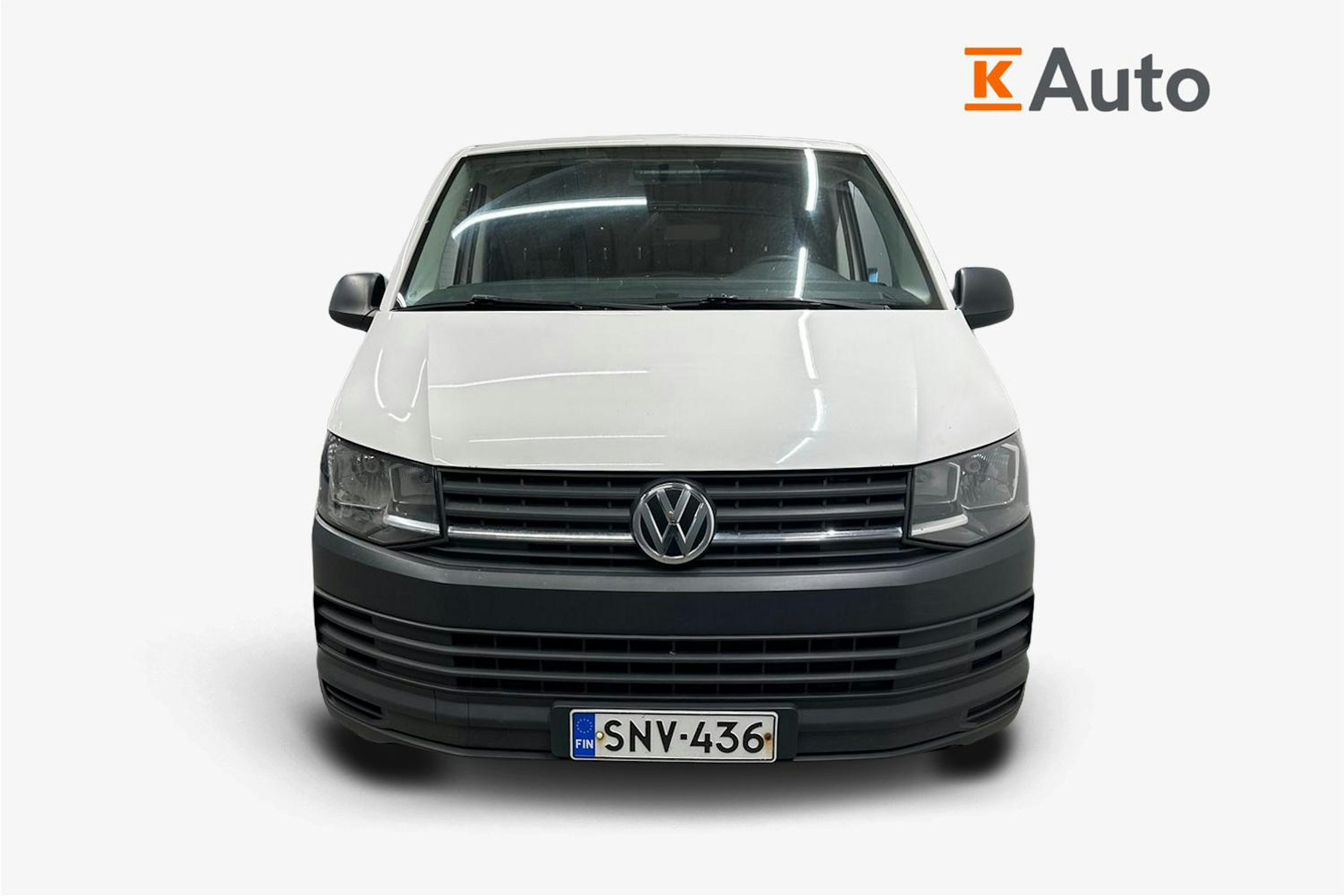 valkoinen Volkswagen Transporter 2016 kuva 5.