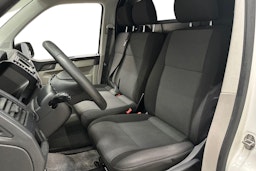 valkoinen Volkswagen Transporter 2016 kuva 7.