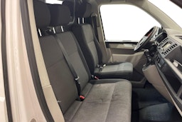 valkoinen Volkswagen Transporter 2016 kuva 11.