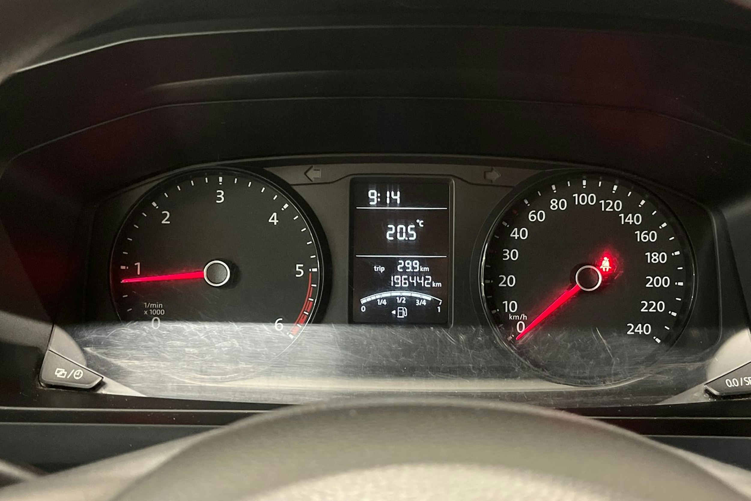 valkoinen Volkswagen Transporter 2016 kuva 17.