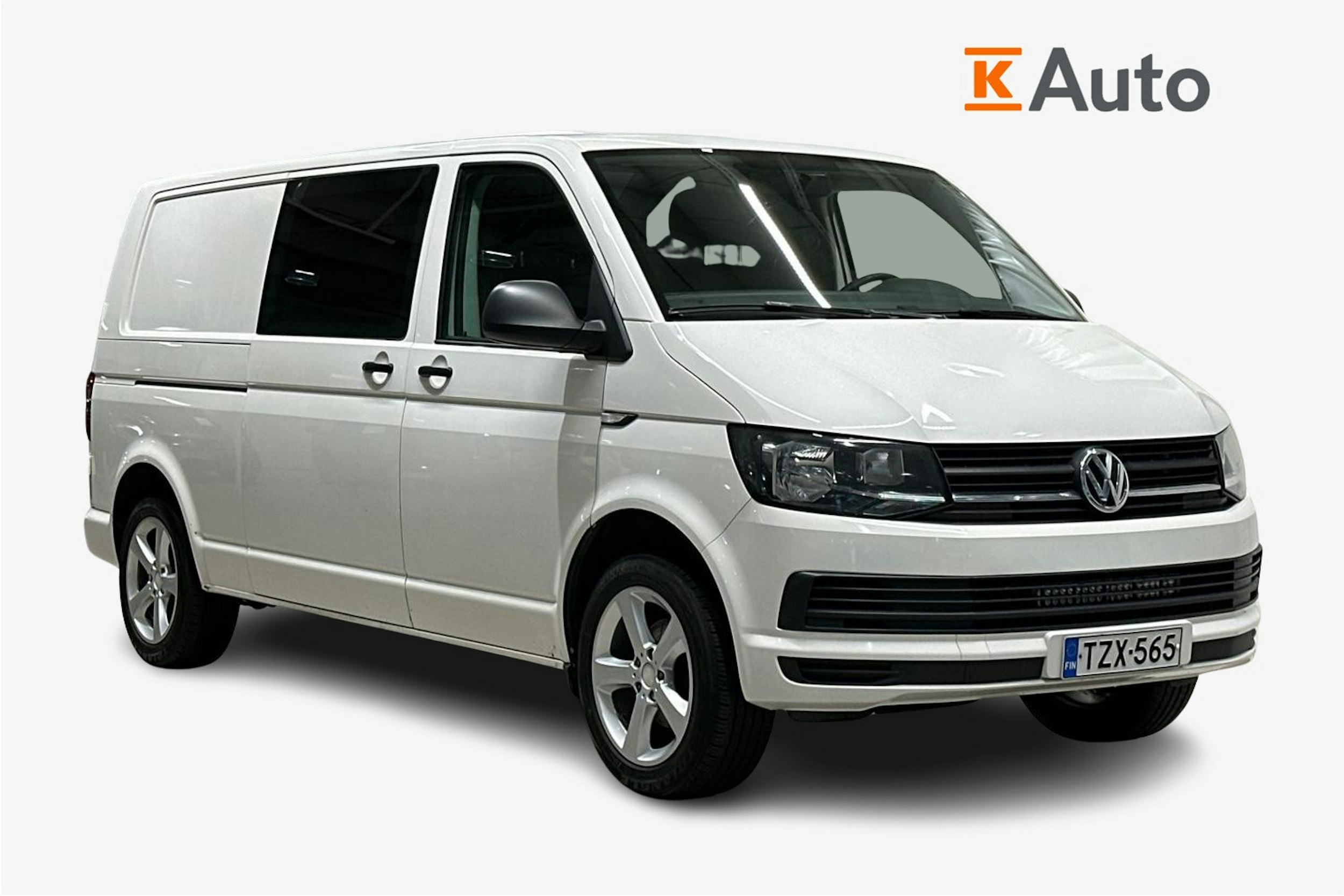 Valkoinen Volkswagen TRANSPORTER 2016 kuva 1.
