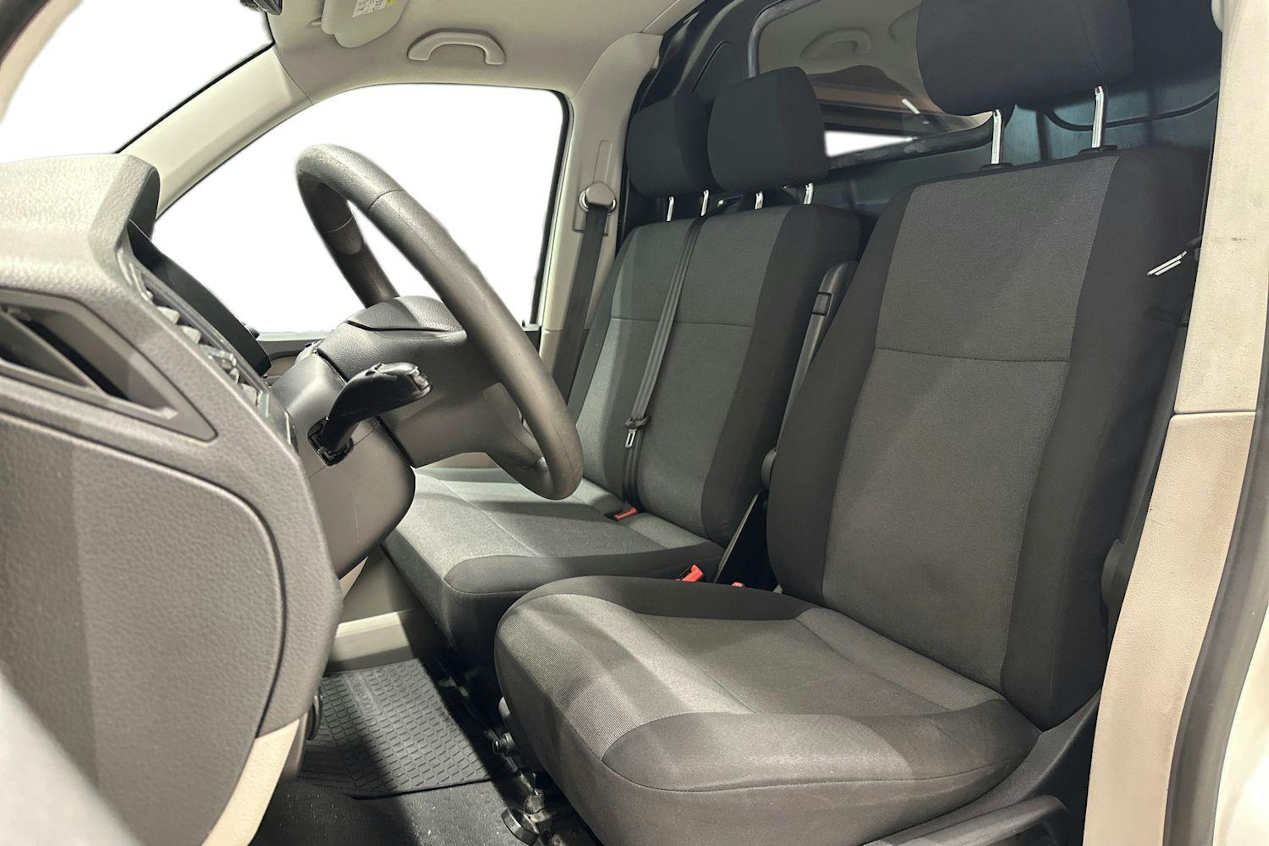 Valkoinen Volkswagen TRANSPORTER 2016 kuva 10.