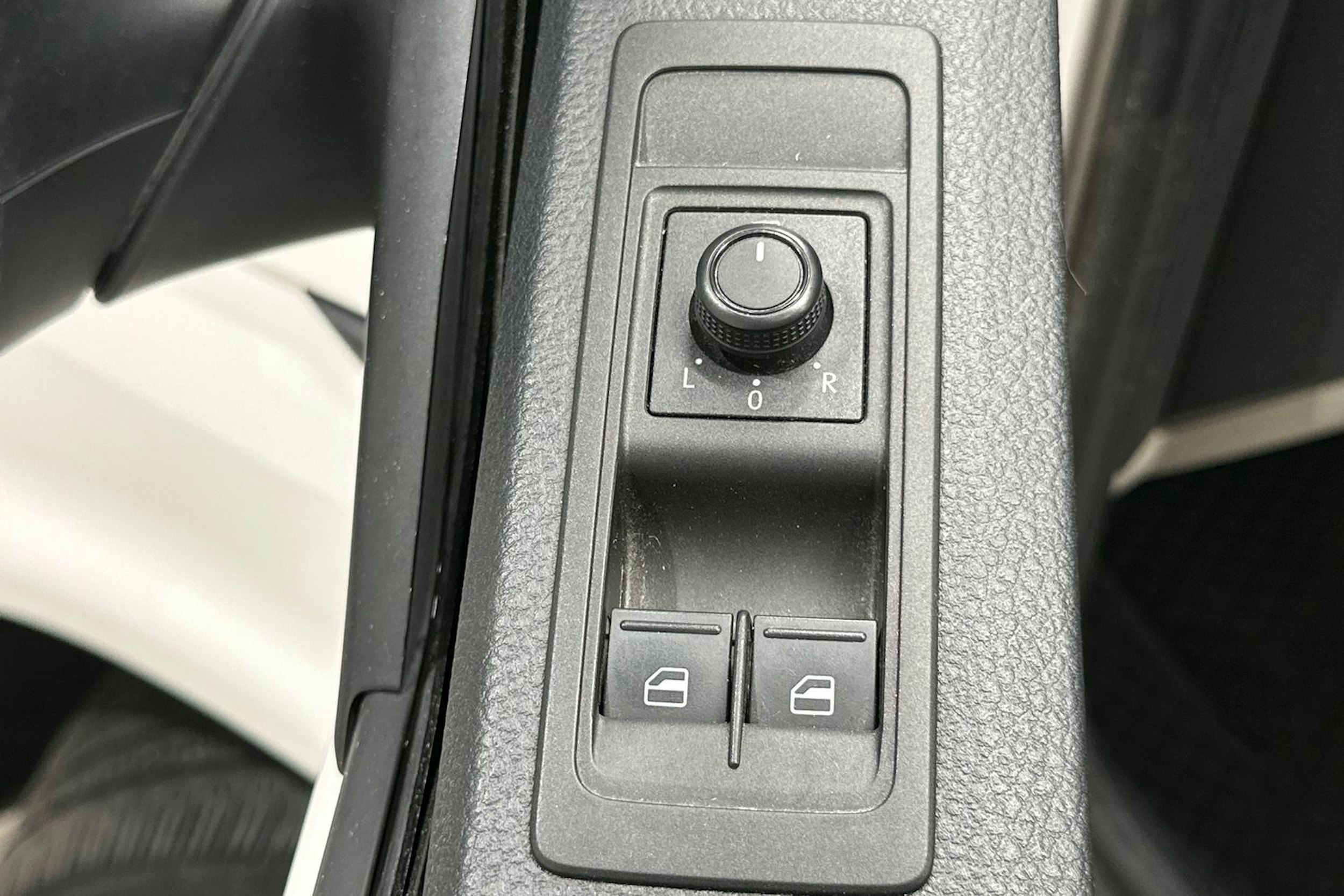 Valkoinen Volkswagen TRANSPORTER 2016 kuva 14.