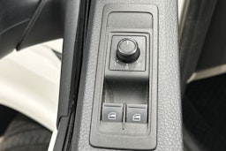 Valkoinen Volkswagen TRANSPORTER 2016 kuva 14.