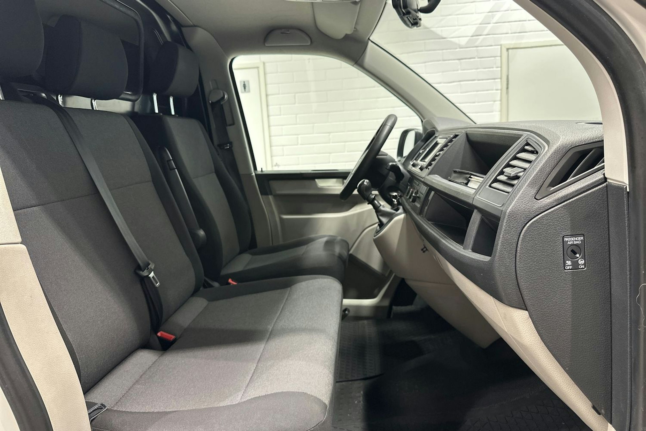 Valkoinen Volkswagen TRANSPORTER 2016 kuva 20.