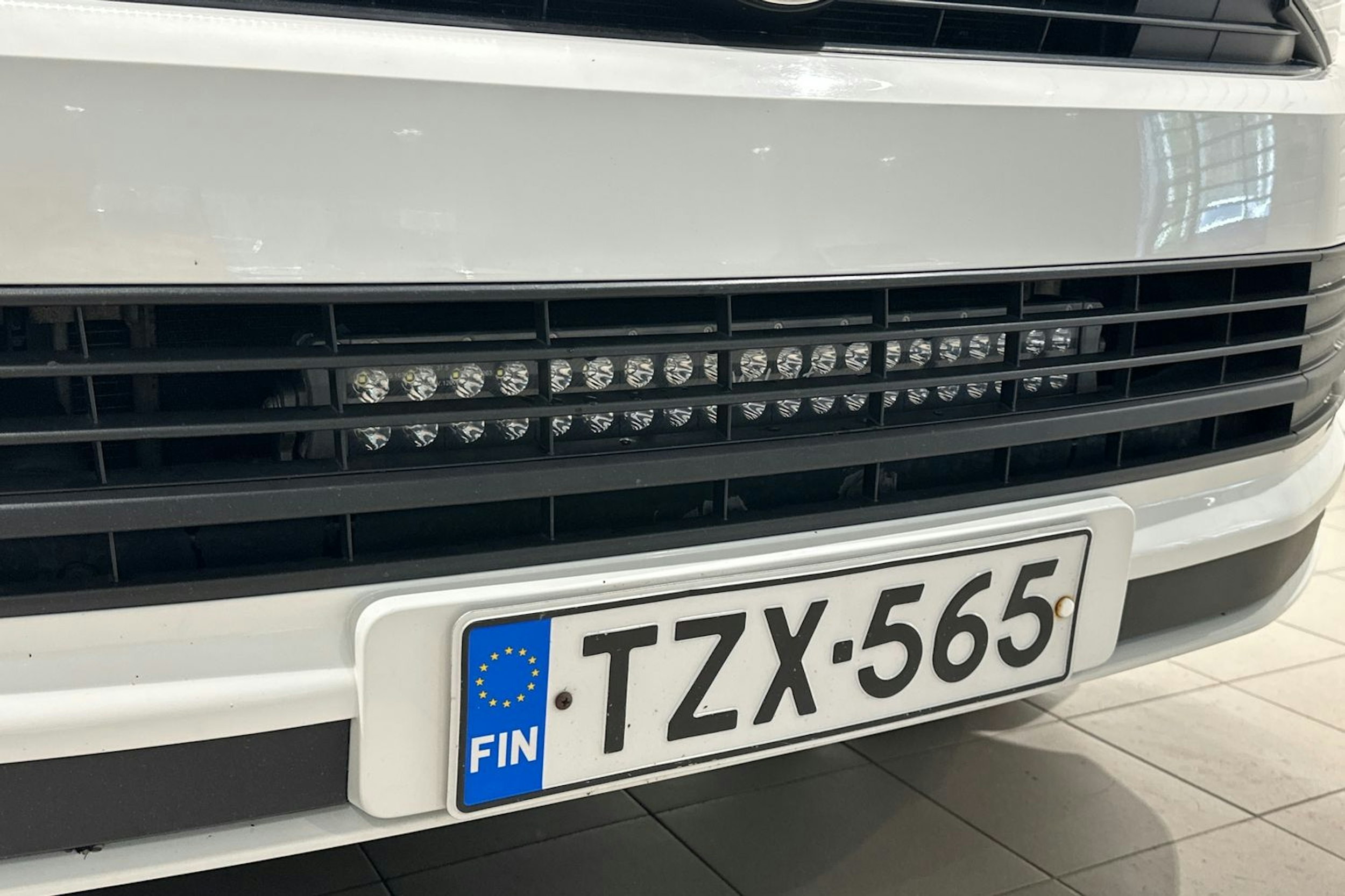 Valkoinen Volkswagen TRANSPORTER 2016 kuva 28.