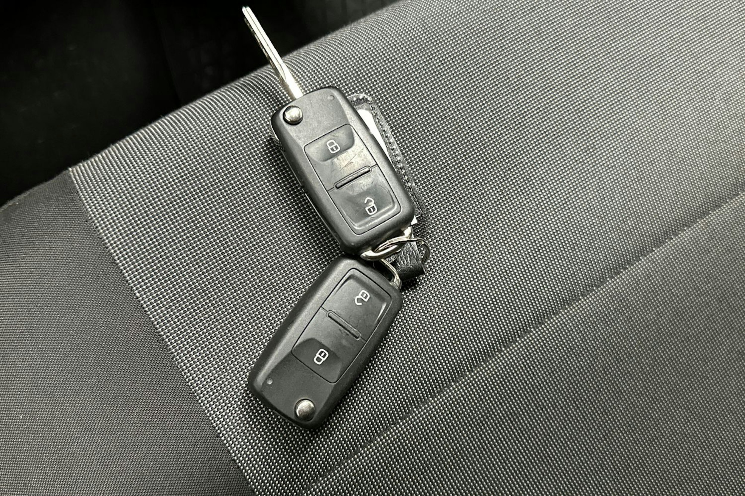 Valkoinen Volkswagen TRANSPORTER 2016 kuva 29.