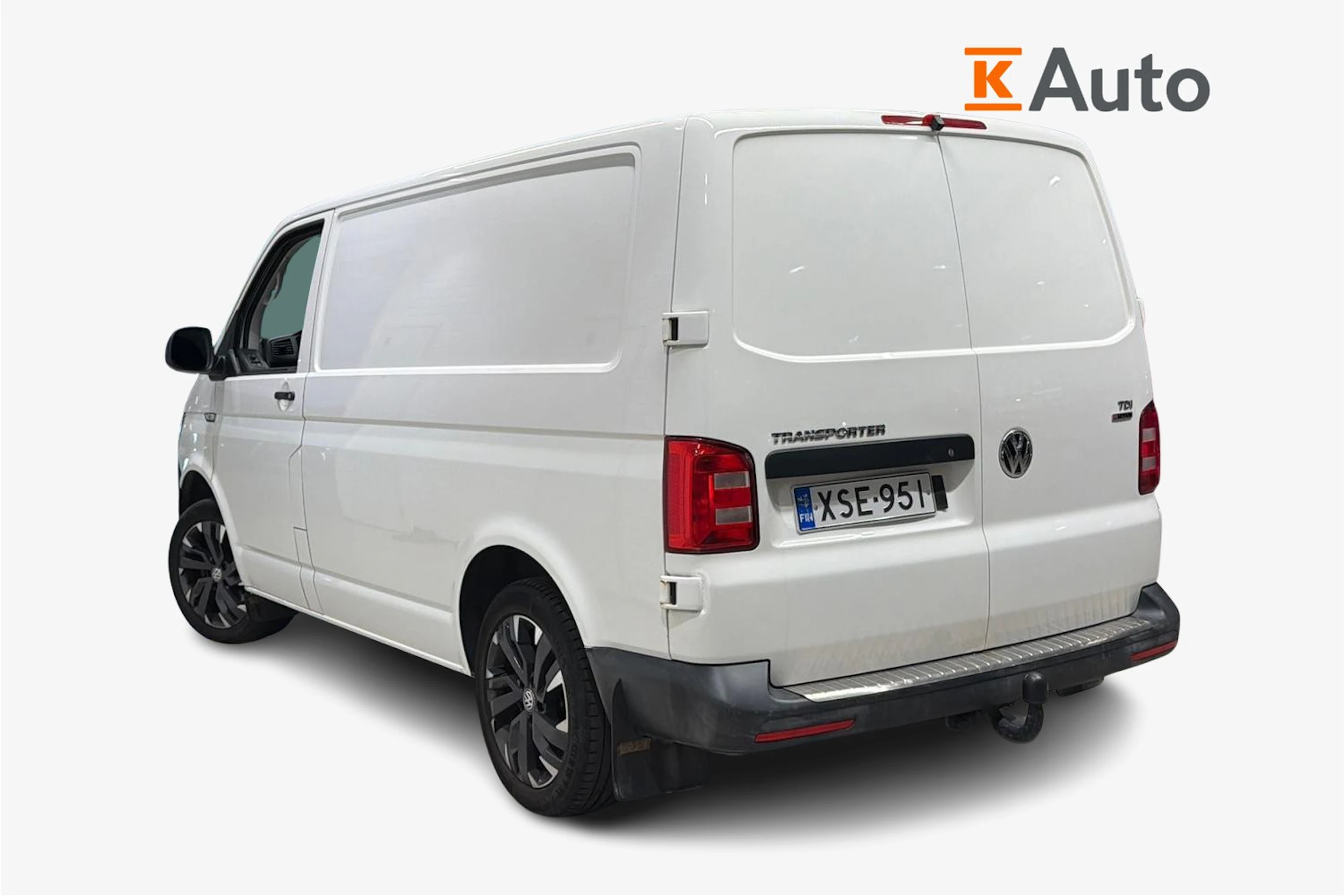 valkoinen Volkswagen Transporter 2016 kuva 3.