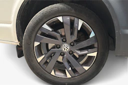 valkoinen Volkswagen Transporter 2016 kuva 12.