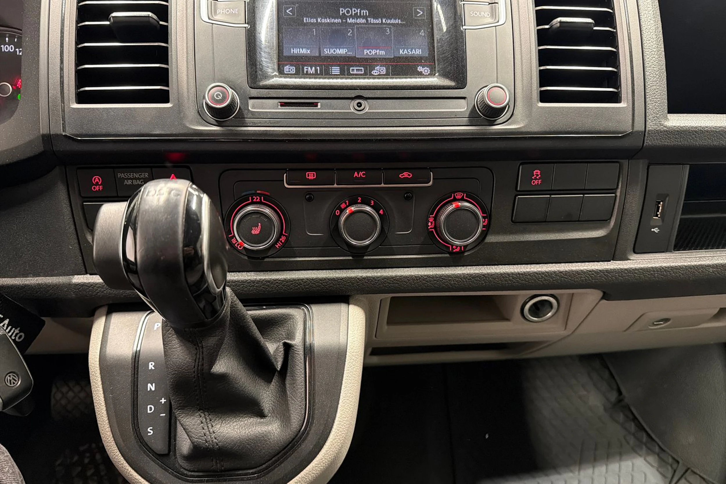 Valkoinen Volkswagen TRANSPORTER 2016 kuva 19.