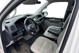 valkoinen Volkswagen Transporter 2016 kuva 3.