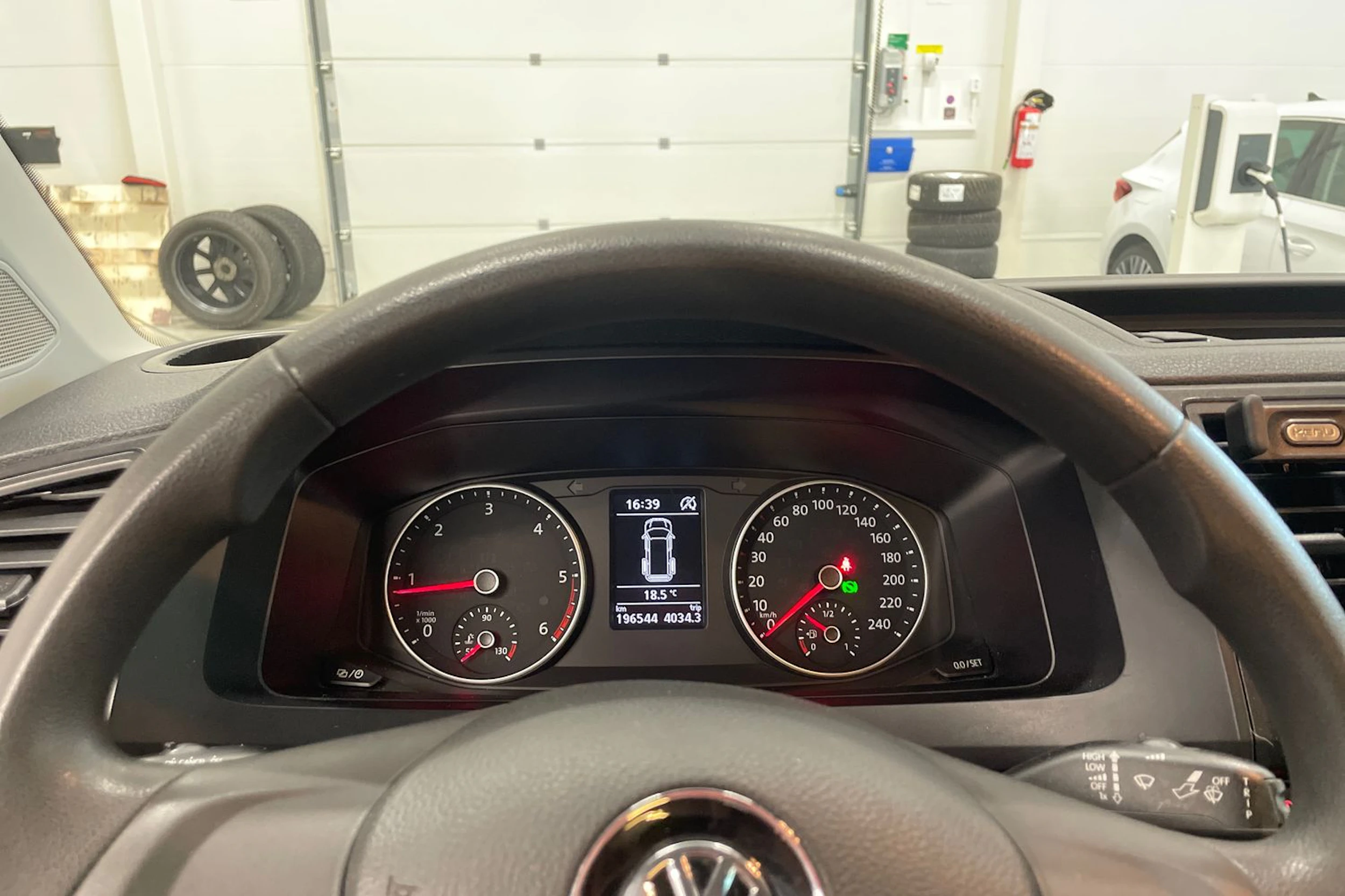 hopea Volkswagen Transporter 2016 kuva 23.