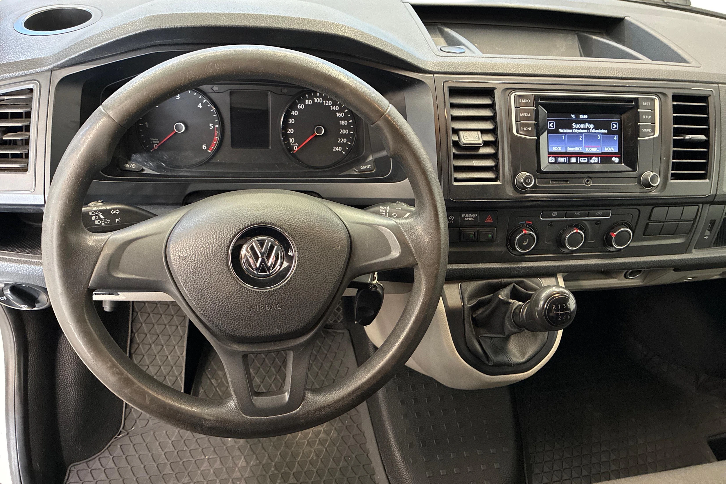 Volkswagen Transporter 2016, photo 7/24
