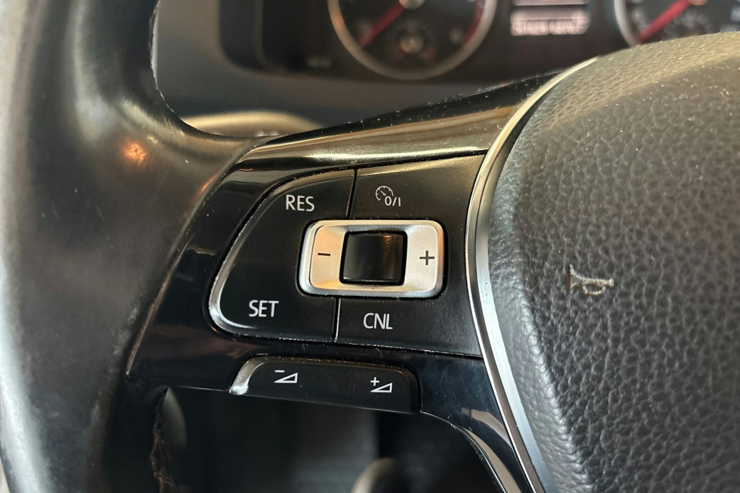 ruskea (beige) Volkswagen Transporter 2016 kuva 13.