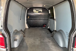 ruskea (beige) Volkswagen Transporter 2016 kuva 21.