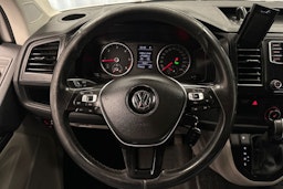 valkoinen Volkswagen Transporter 2017 kuva 11.