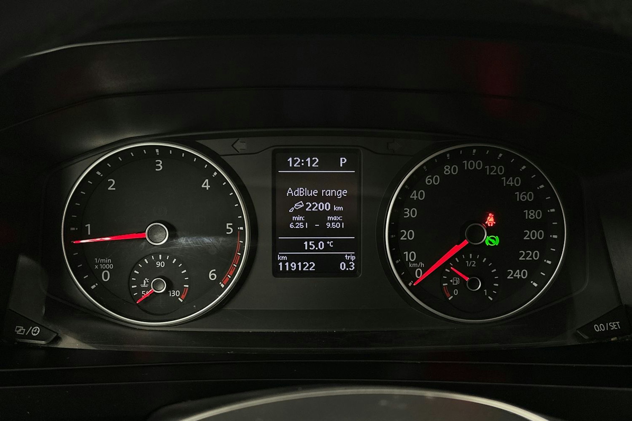 valkoinen Volkswagen Transporter 2017 kuva 14.