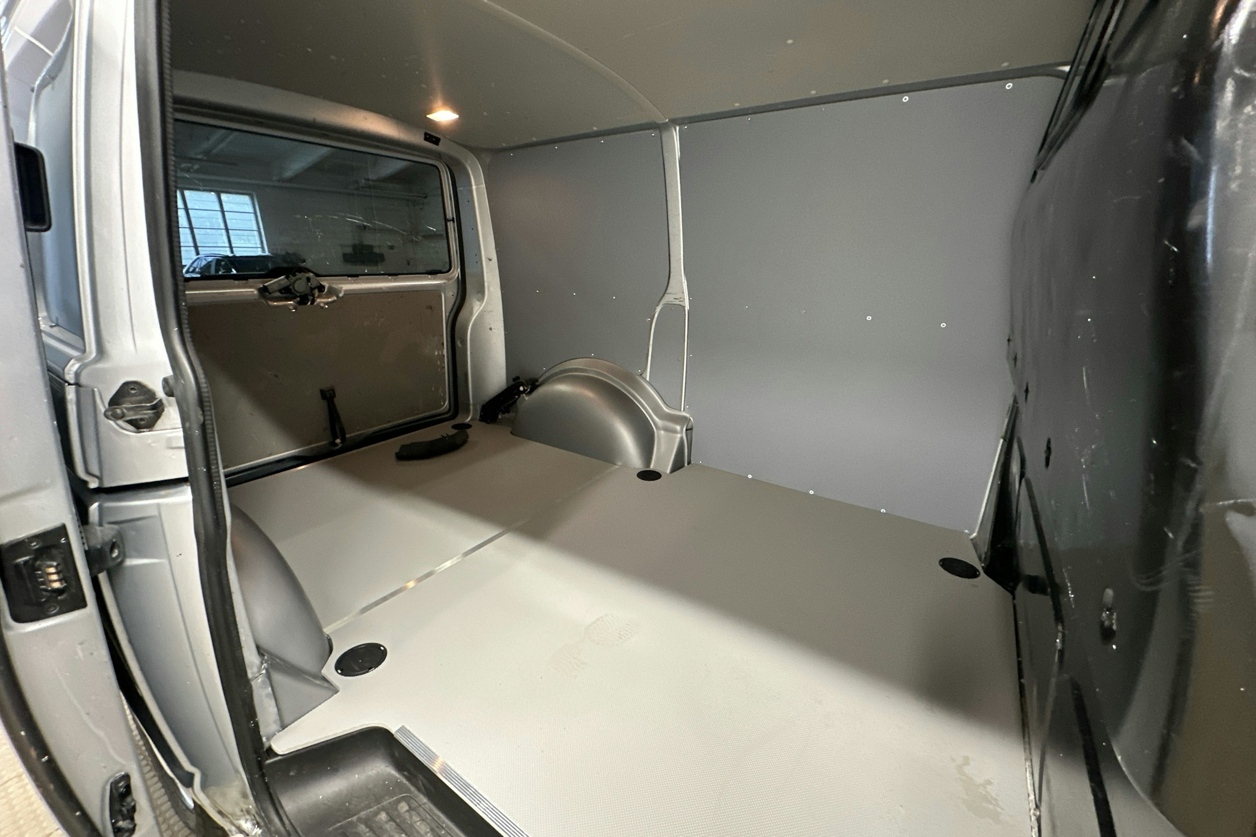 hopea Volkswagen Transporter 2017 kuva 17.