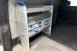 musta Volkswagen Transporter 2017 kuva 10.