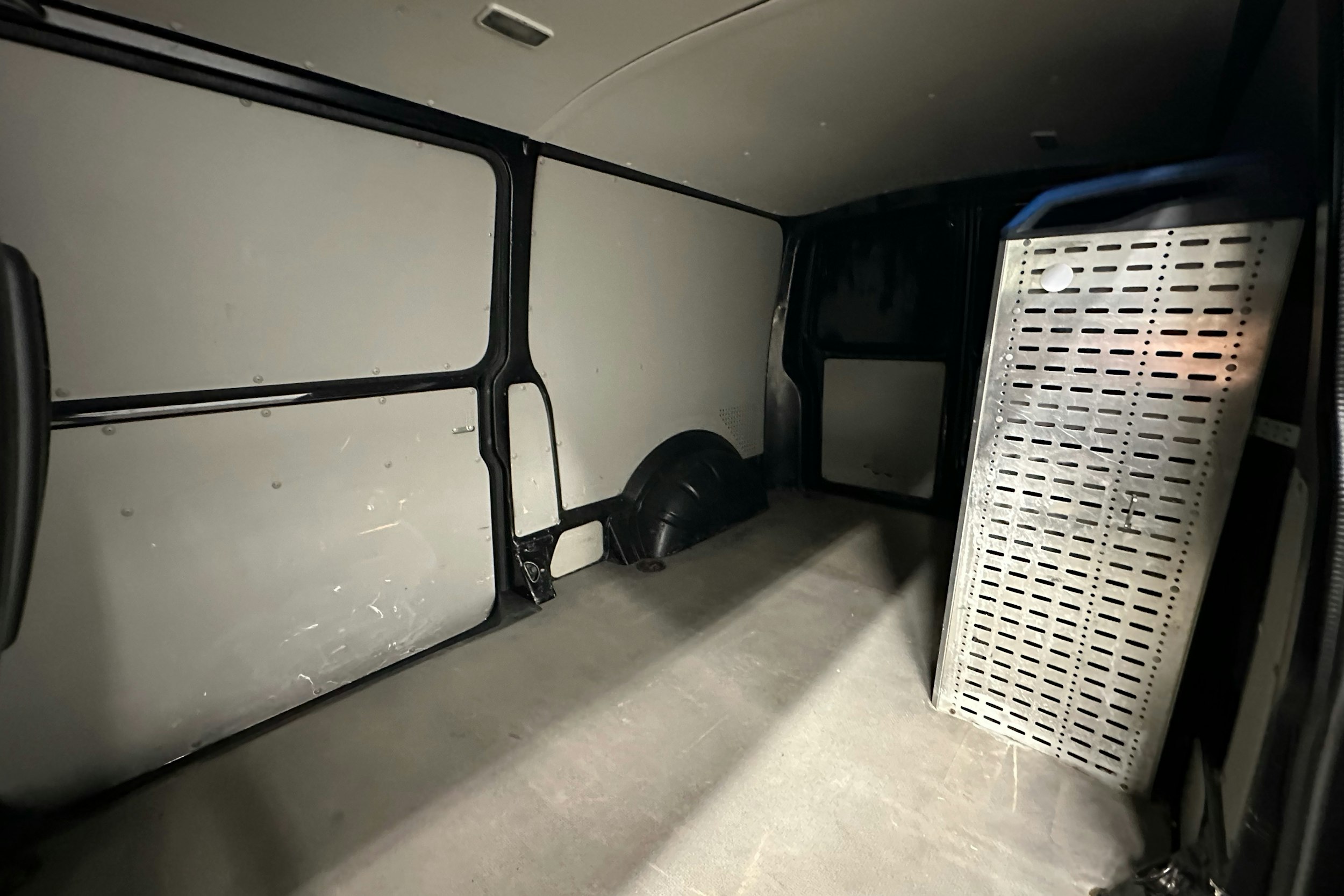 musta Volkswagen Transporter 2017 kuva 12.