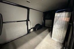 musta Volkswagen Transporter 2017 kuva 12.