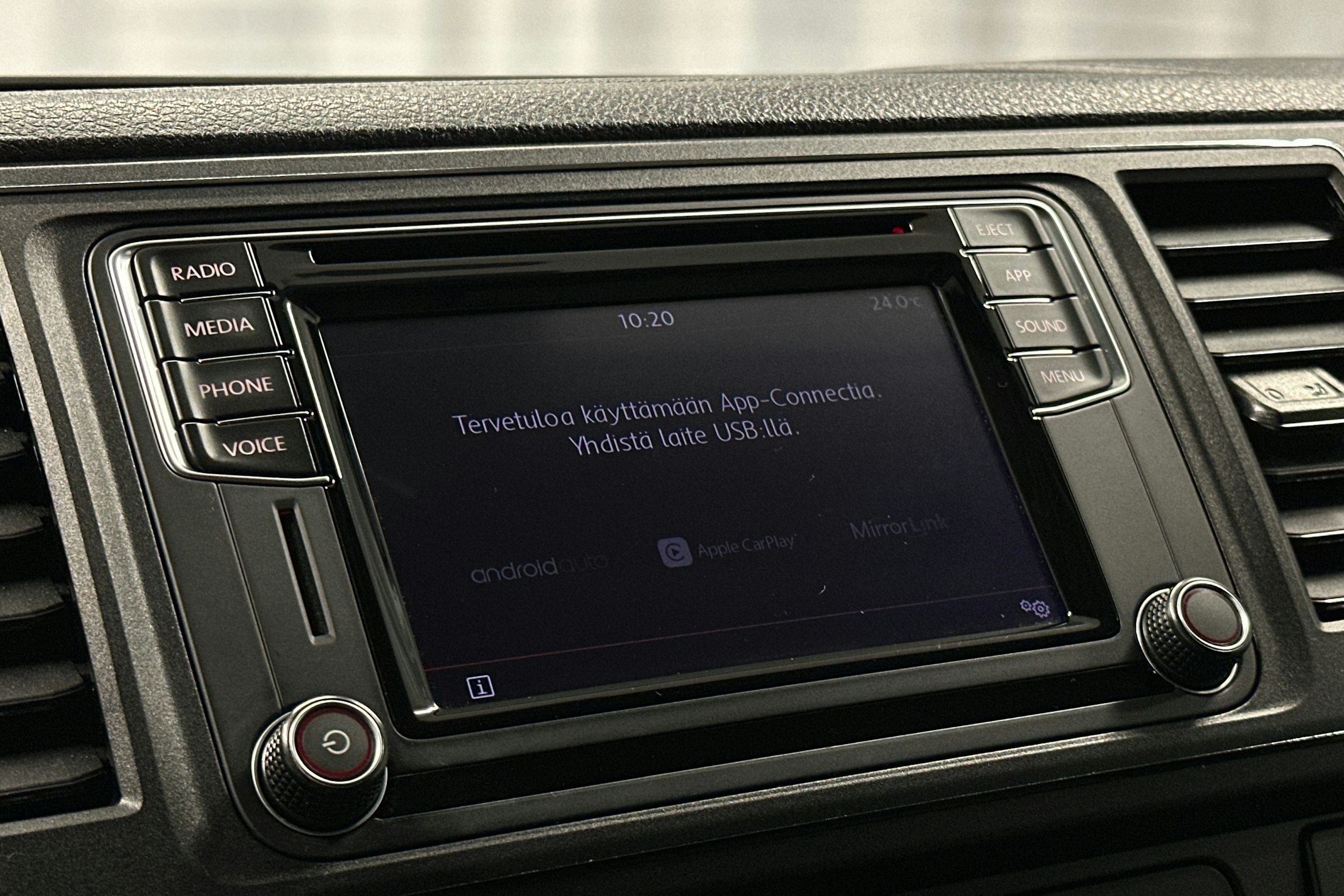 musta Volkswagen Transporter 2017 kuva 20.