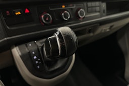 musta Volkswagen Transporter 2017 kuva 22.