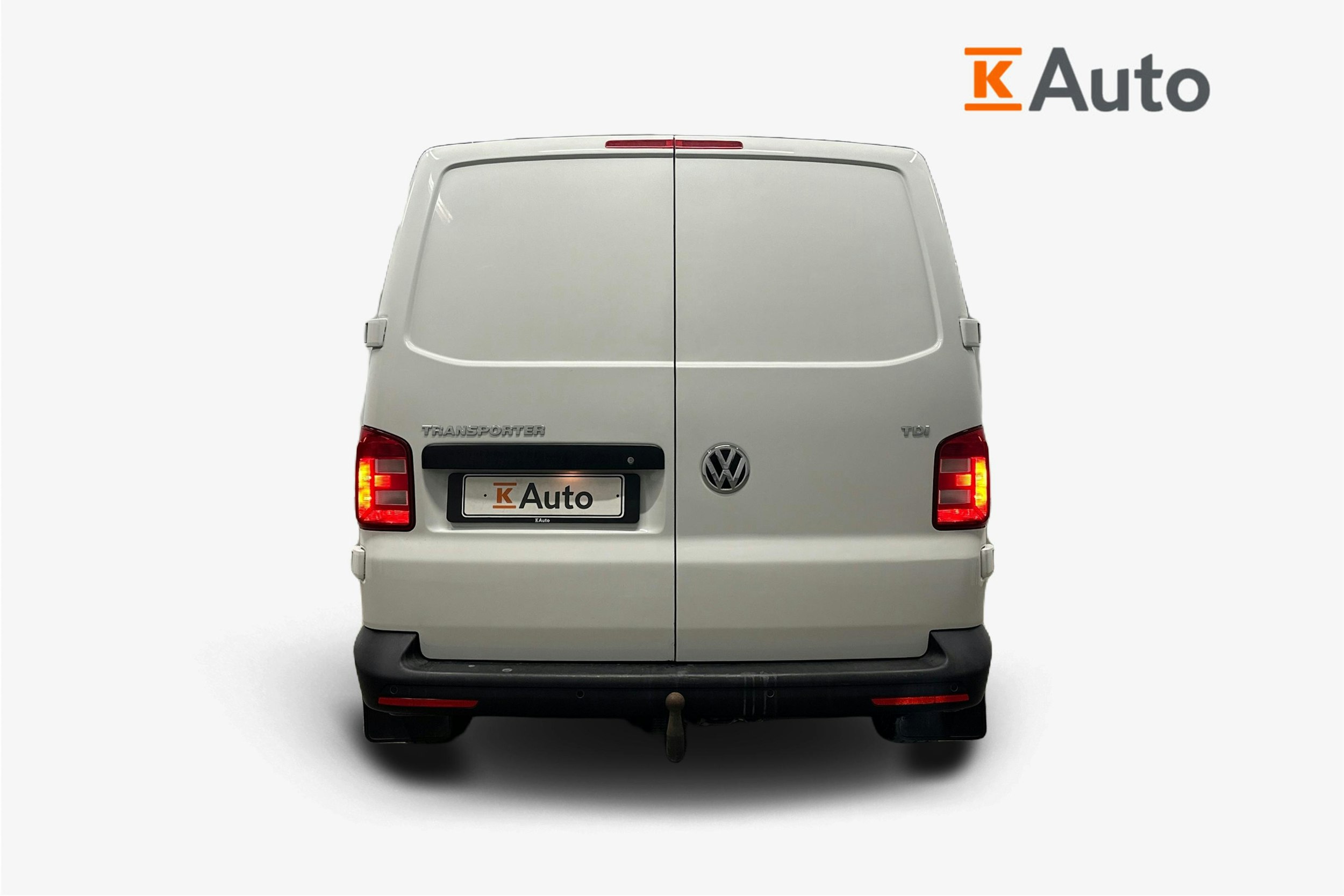 valkoinen Volkswagen Transporter 2017 kuva 3.