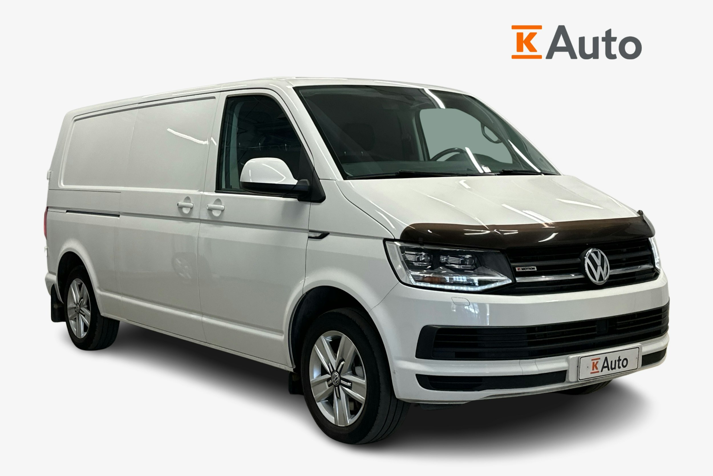valkoinen Volkswagen Transporter 2017 kuva 1.