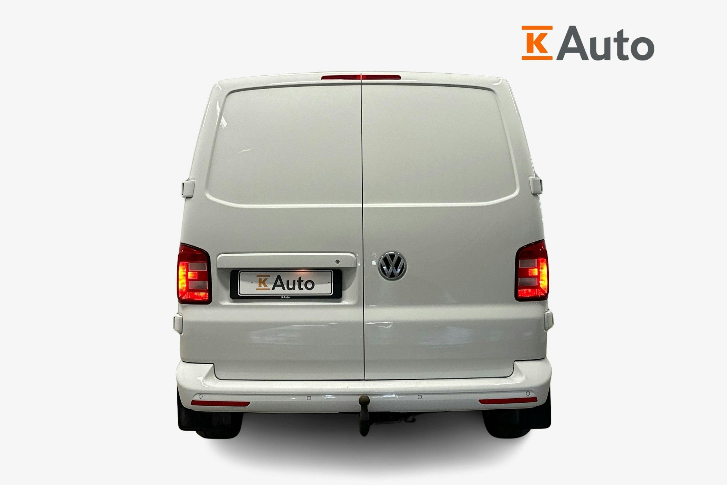 valkoinen Volkswagen Transporter 2017 kuva 3.