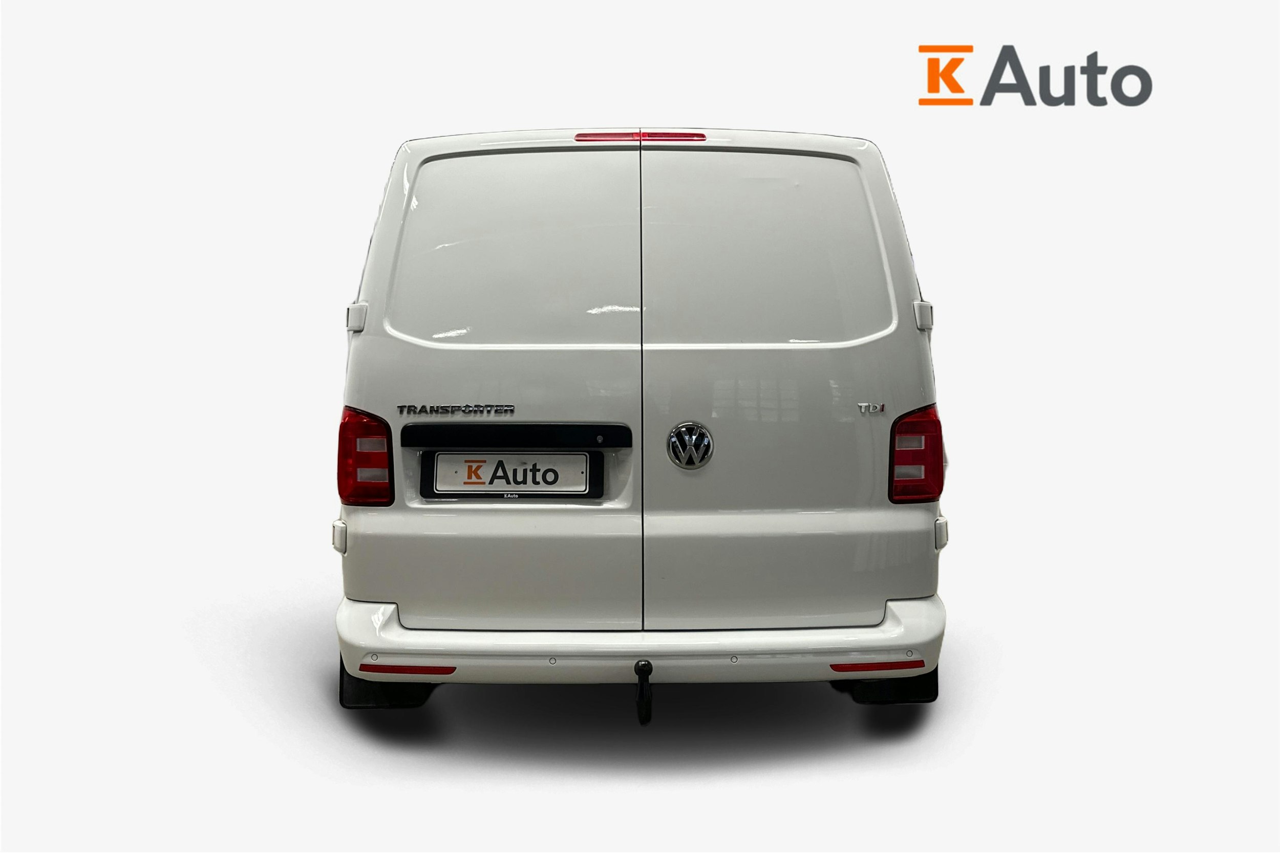 valkoinen Volkswagen Transporter 2017 kuva 3.