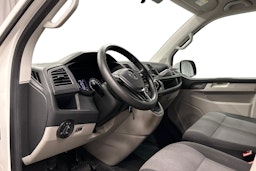valkoinen Volkswagen Transporter 2017 kuva 6.