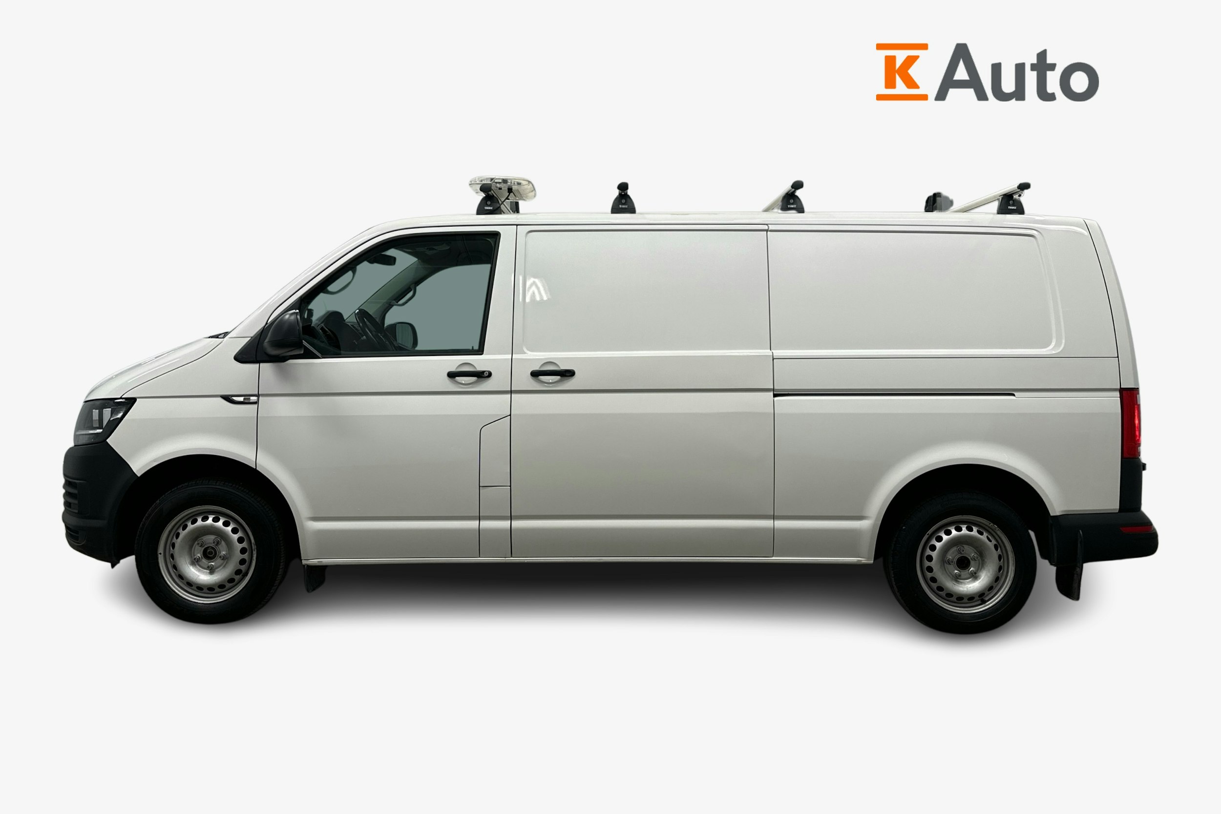 valkoinen Volkswagen Transporter 2017 kuva 5.