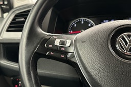 valkoinen Volkswagen Transporter 2017 kuva 13.