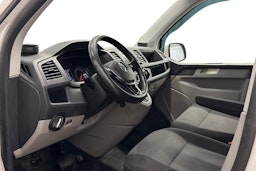 valkoinen Volkswagen Transporter 2017 kuva 8.