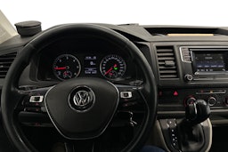 valkoinen Volkswagen Transporter 2017 kuva 9.