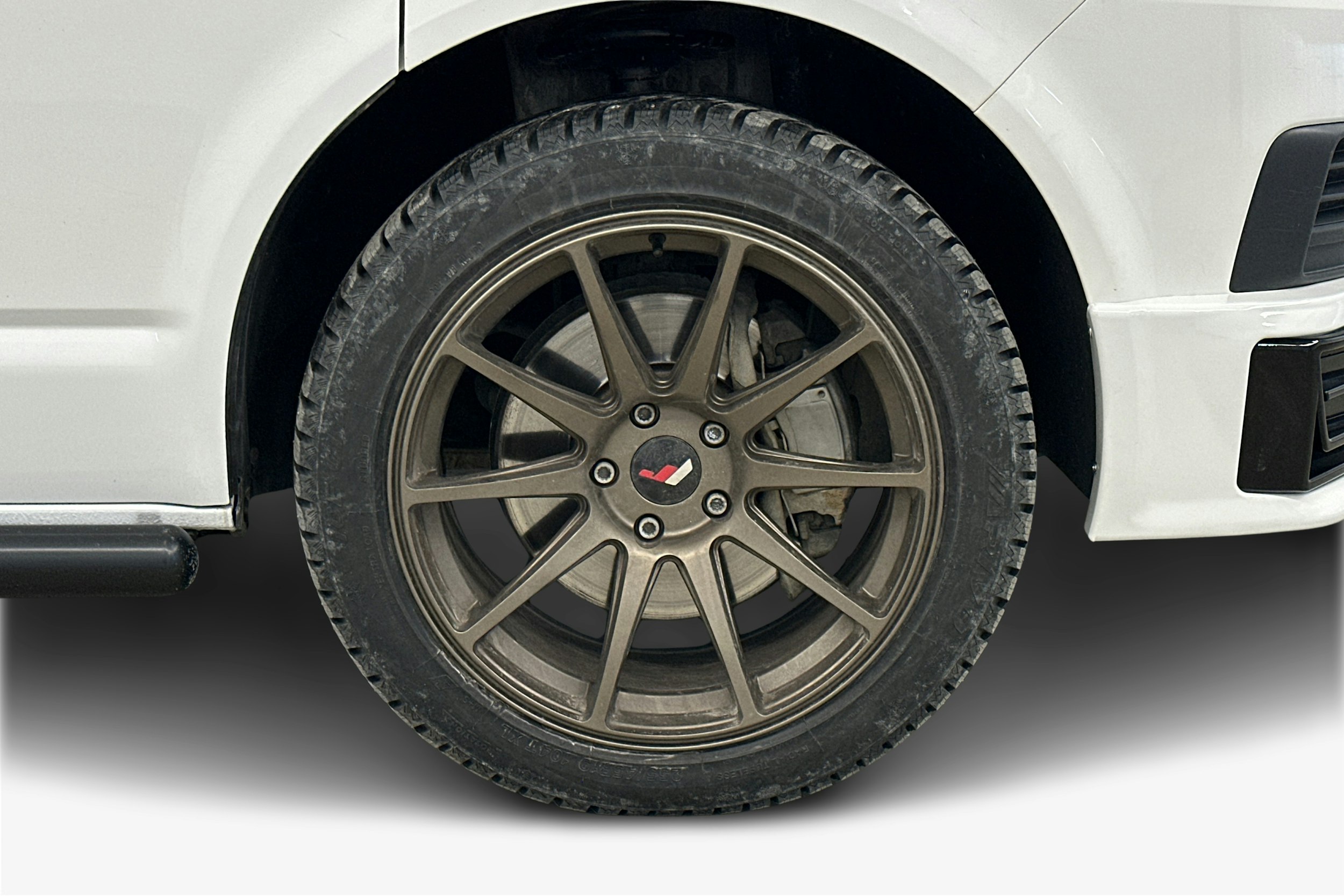 valkoinen Volkswagen Transporter 2017 kuva 12.