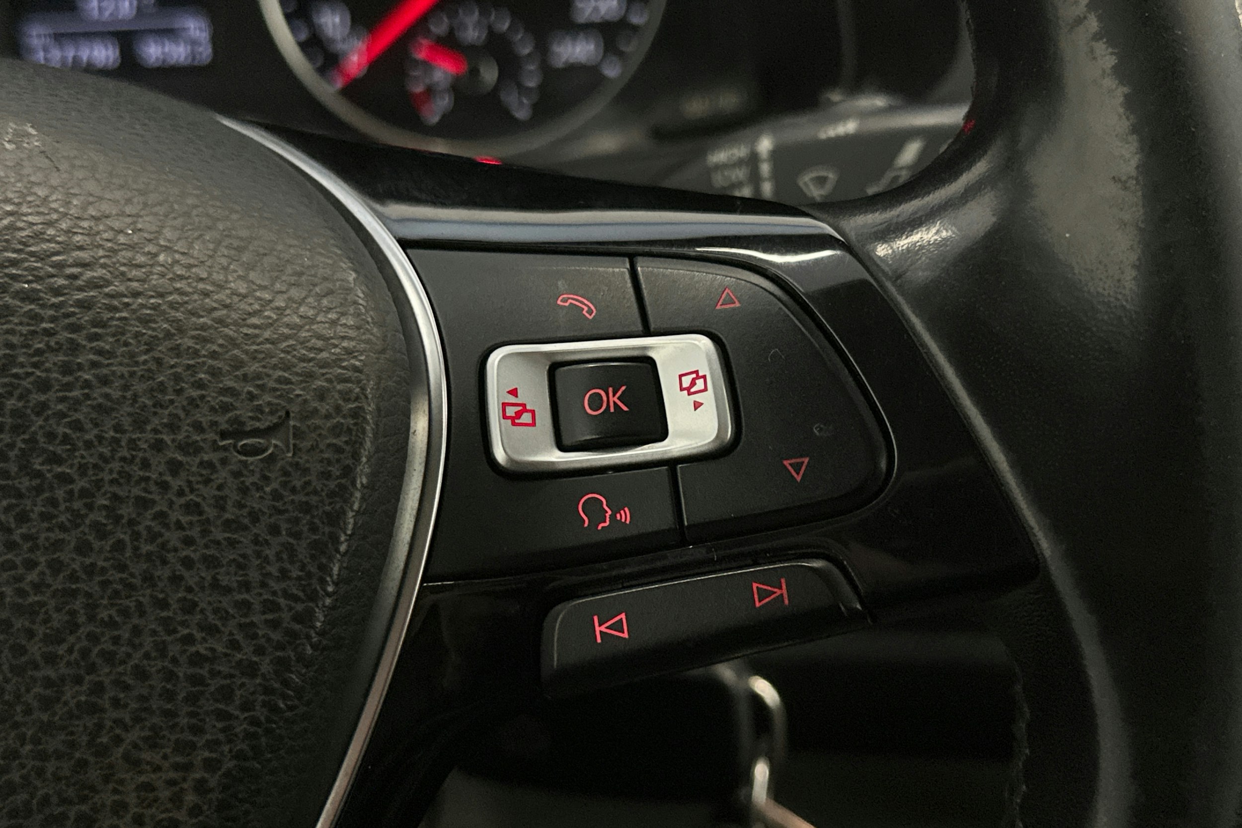 valkoinen Volkswagen Transporter 2017 kuva 18.