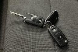 valkoinen Volkswagen Transporter 2017 kuva 23.