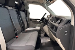 valkoinen Volkswagen Transporter 2017 kuva 8.