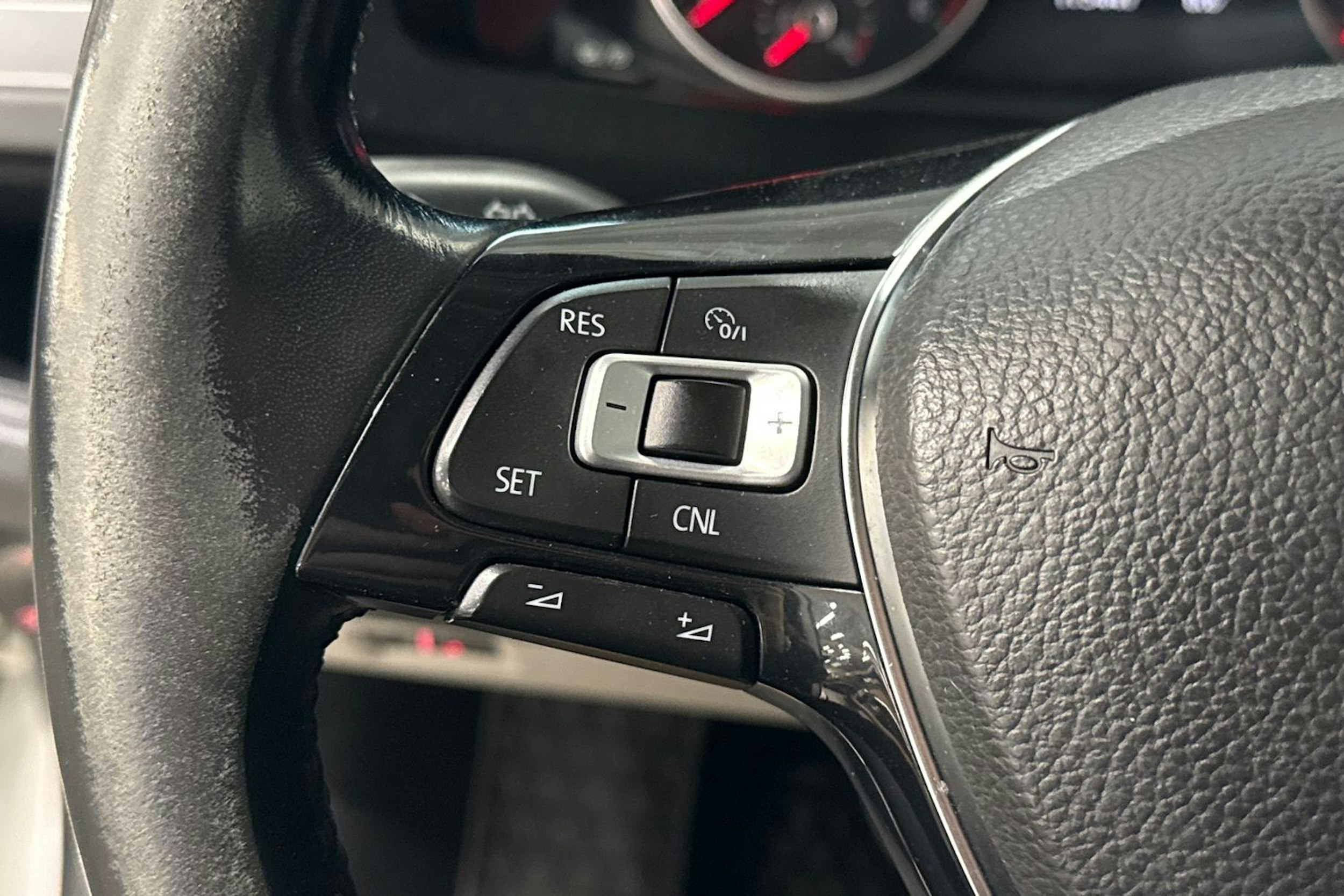 valkoinen Volkswagen Transporter 2017 kuva 13.