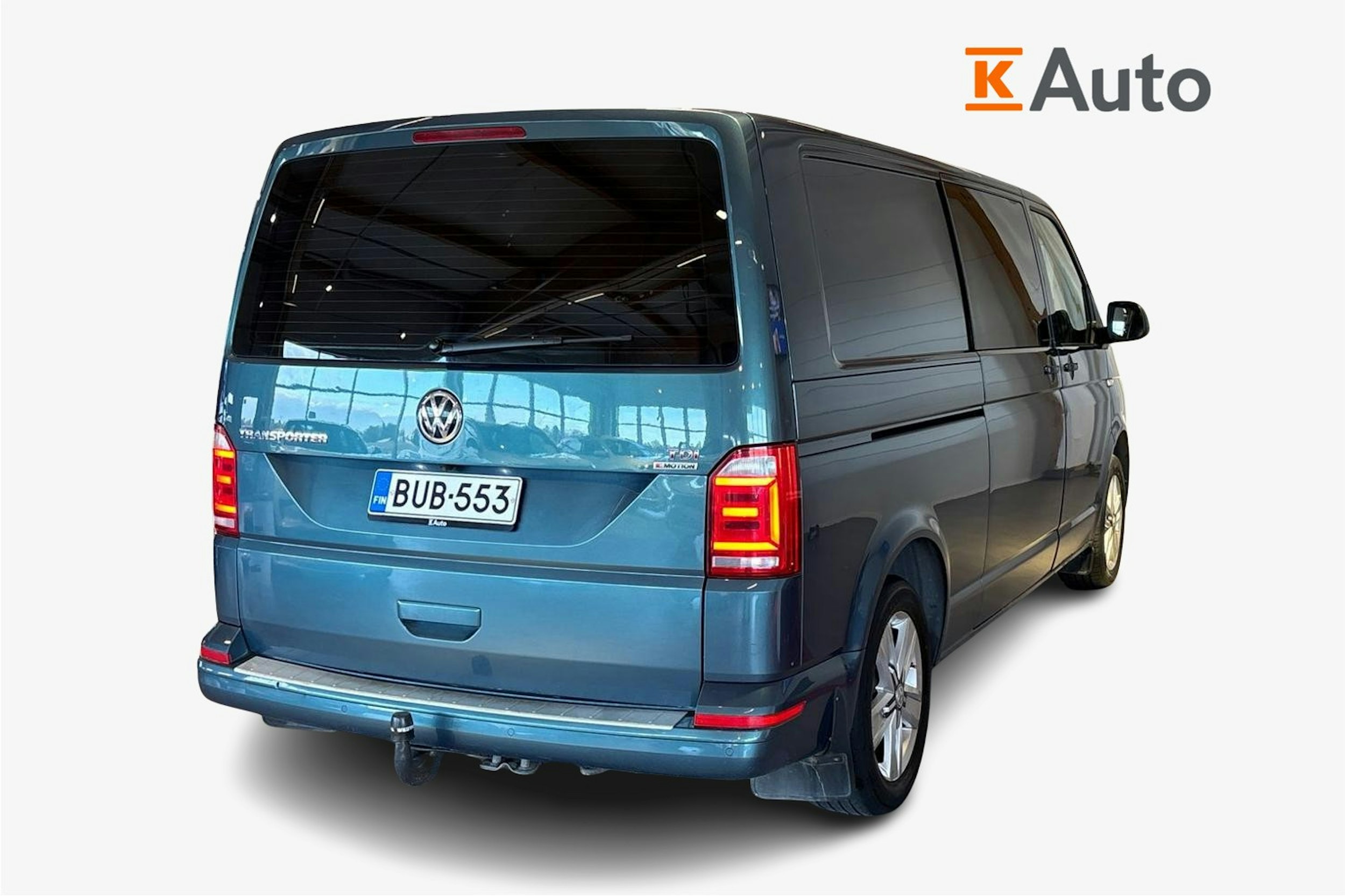 vihreä Volkswagen Transporter 2017 kuva 2.